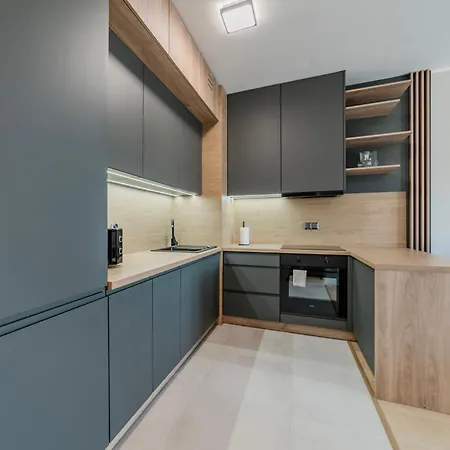 Peaceful Horizon By Aparo - Nowy Apartament, Winda, Lozeczko Turystyczne, Balkon, 5 Pietro, Szpital Ckd, Łódź