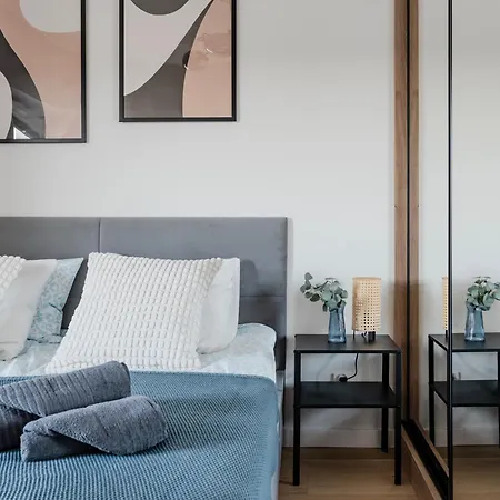 Peaceful Horizon By Aparo - Nowy Apartament, Winda, łóżeczko Turystyczne, Balkon, 5 Piętro, Szpital Ckd,