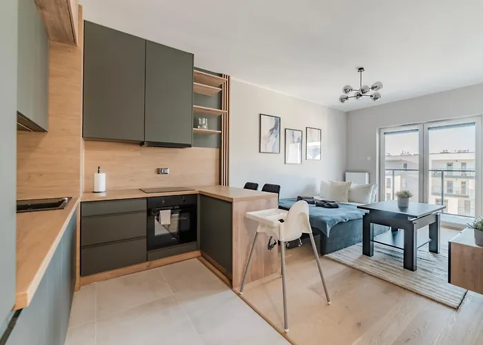 Апартаменти Peaceful Horizon By Aparo - Nowy Apartament, Winda, Lozeczko Turystyczne, Balkon, 5 Pietro, Szpital Ckd,