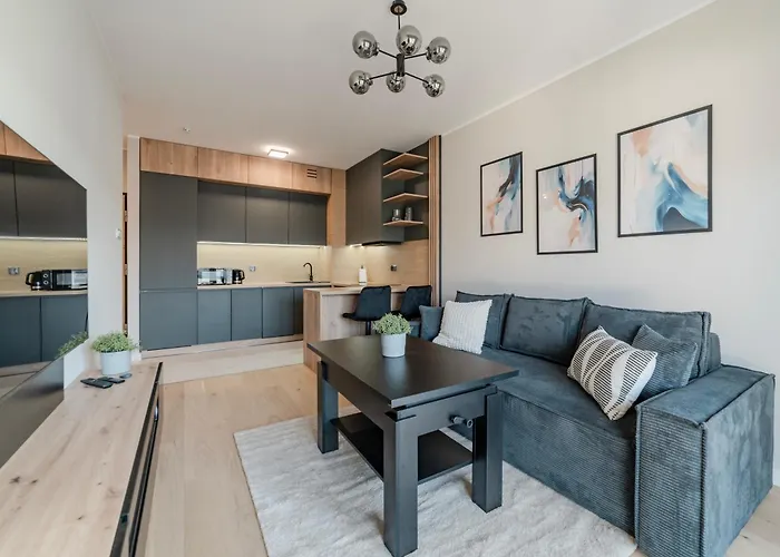 Peaceful Horizon By Aparo - Nowy Apartament, Winda, Lozeczko Turystyczne, Balkon, 5 Pietro, Szpital Ckd,